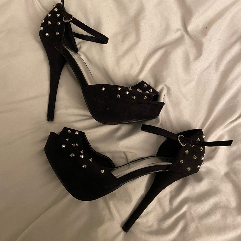 Speed Limit 98 Open Toe Spiked Pumps